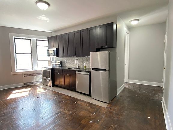 2nd image of 31 E 21st St #6S