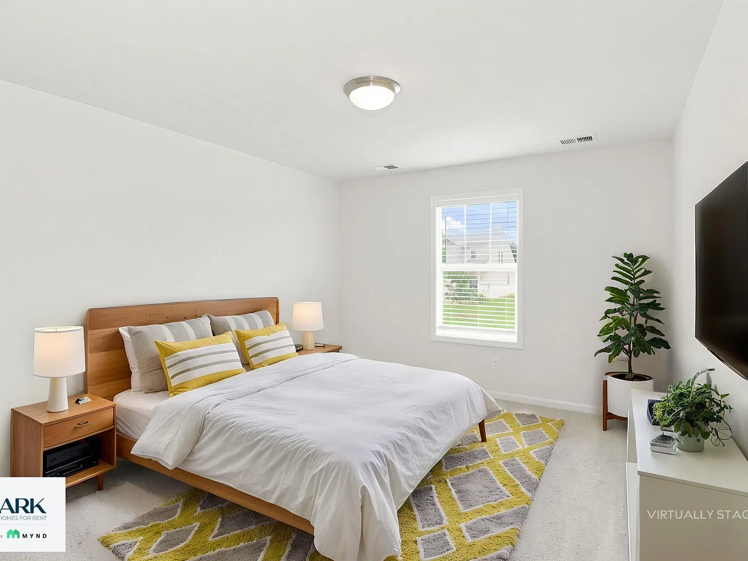 4 bed, 3.0 bath, 2025 sqft, $2,099 — Photo 4