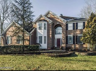 9 Winners Circle, Manalapan, NJ 07726