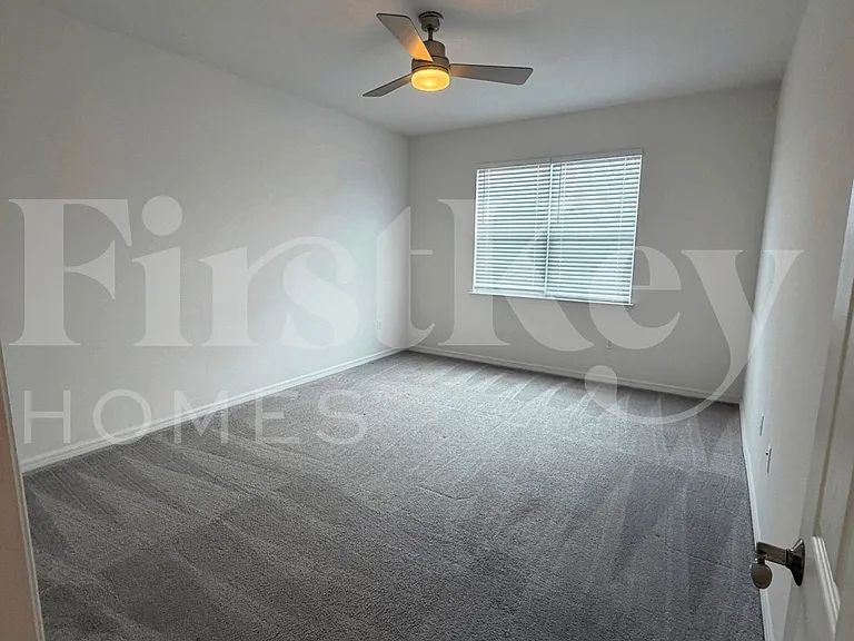 213 Autumn Ridge Rd — Photo 3