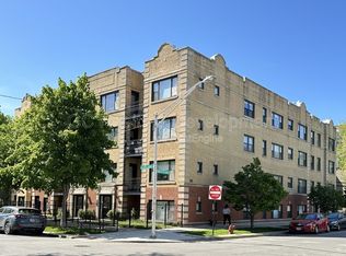 2702 W Cortland St APT 3, Chicago, IL 60647