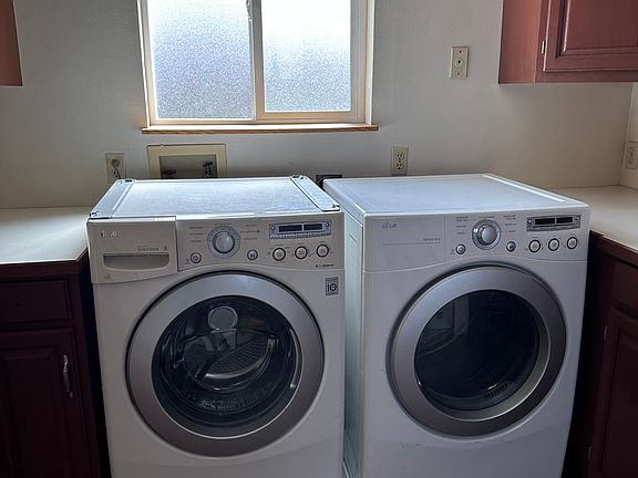 5th image of 7010 Capt Gray Dr