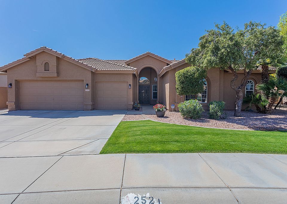 1st image of 2521 E Windsong Dr