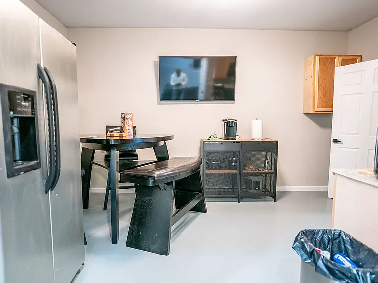 80 Adrians Ln #BASEMENT — Photo 3
