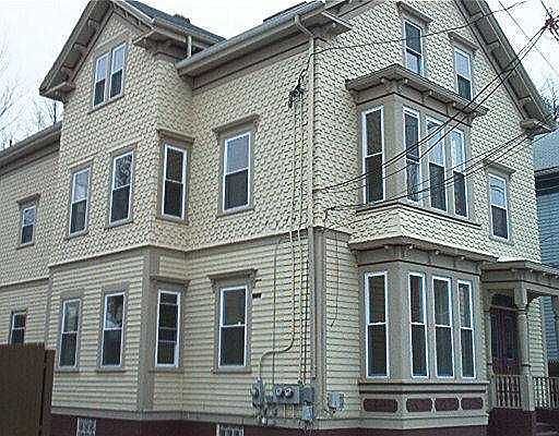 1st image of 118 Willow St #3