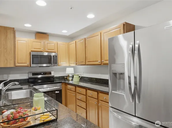 13957 NE 60th Way #137, Redmond, WA 98052