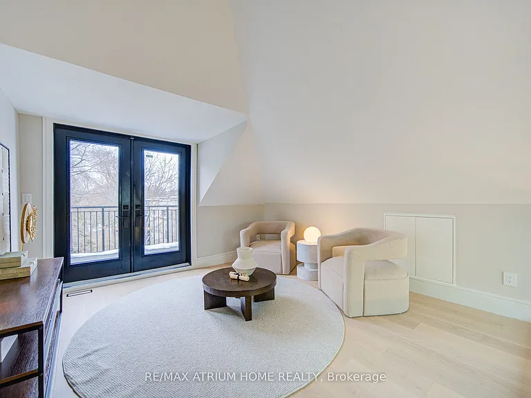 6 Hillholm Rd — Photo 25
