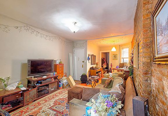2nd image of 230 E 6th St #8