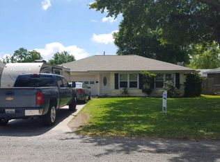 6310 Dave St, Groves, TX 77619