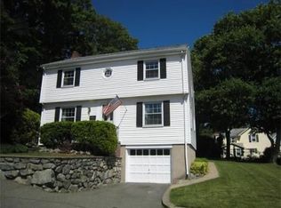30 Boulder St, Malden, MA 02148