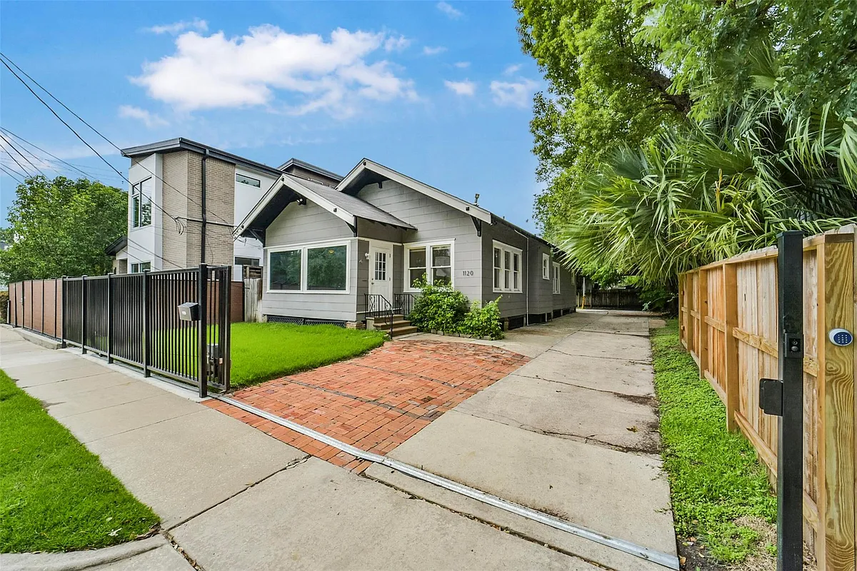 Building Photo - 1120 Willard St