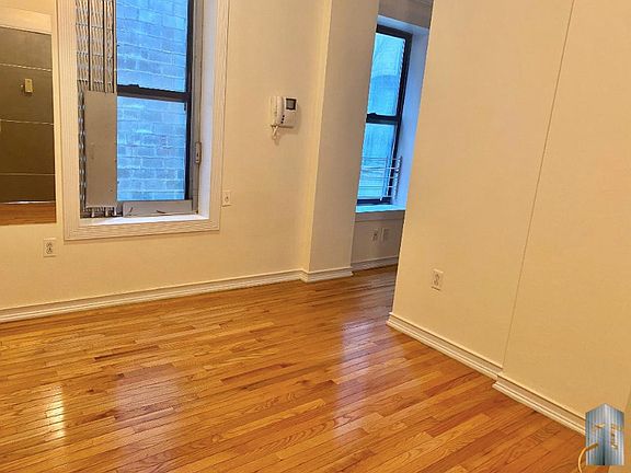 2nd image of 568 Pacific St APT 1G