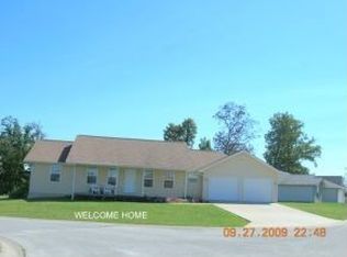 95 Neals Trl, Reeds Spring, MO 65737