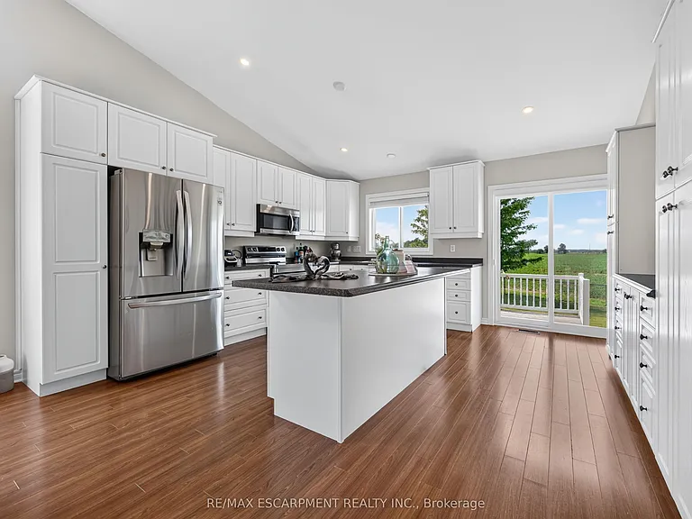 86 Golden Acres Dr — Photo 14
