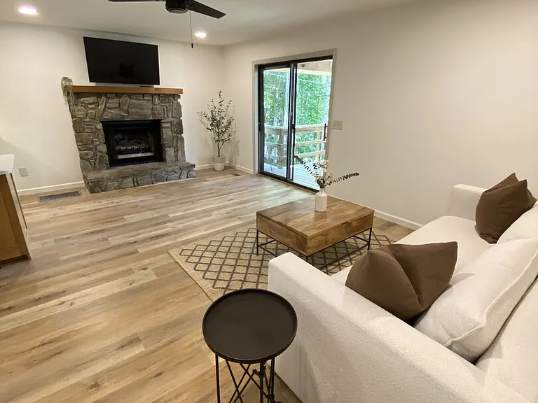 Summit Dr — Photo 8