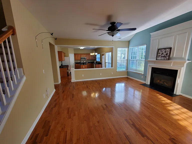 9708 Northfork Dr — Photo 44