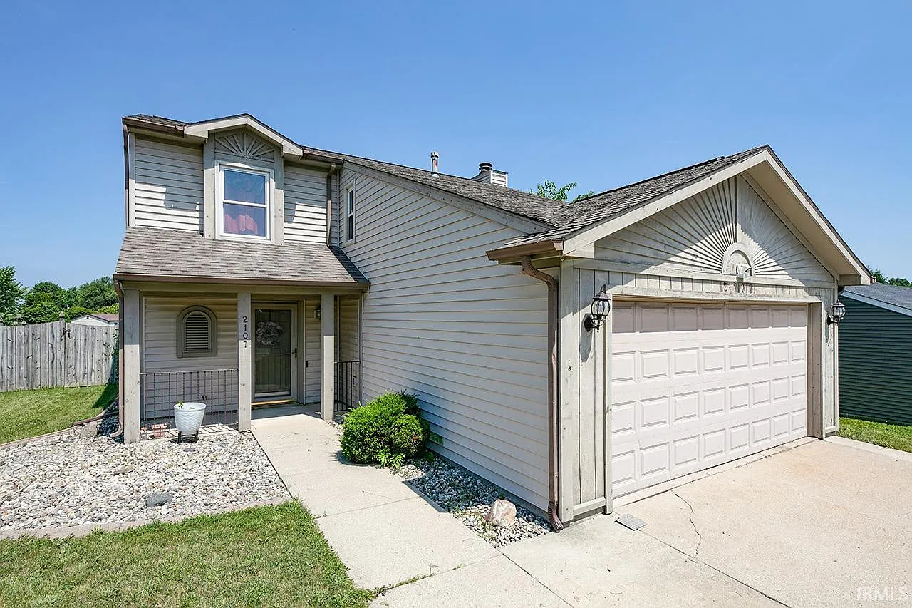 2107 Cortez Dr photo 1