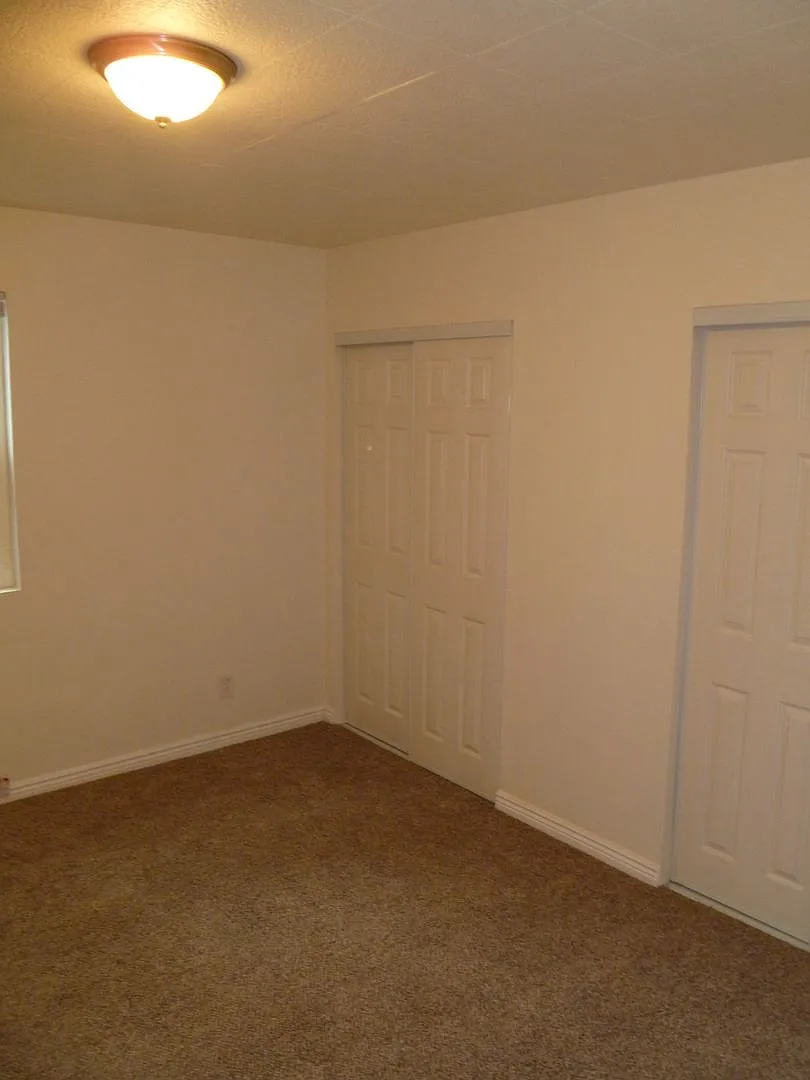 Charming 2-bedroom, 2-bath home in Kersey, CO — Photo 3