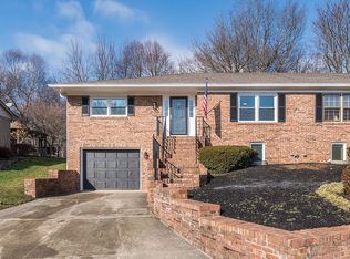 605 Camino Dr, Lexington, KY 40502
