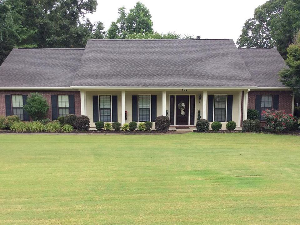 1st image of 502 Cumberland Pl