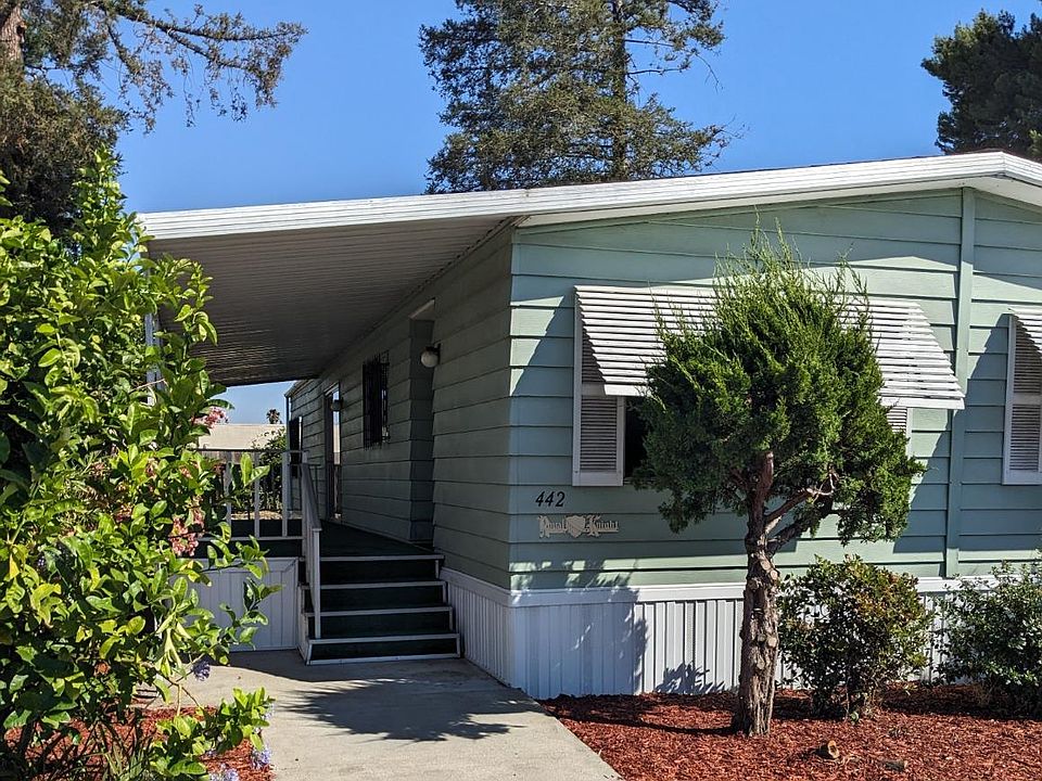 1st image of 442 Giannotta Way #442