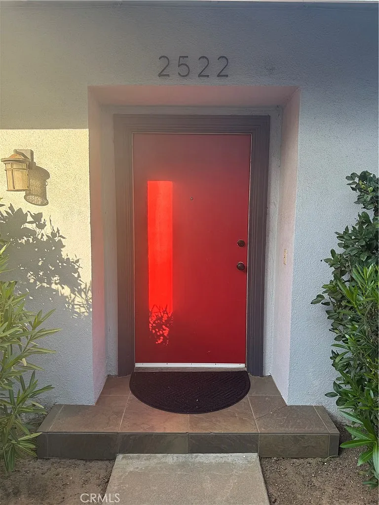 2 bed, 1287 sqft, $5,800 — Photo 1