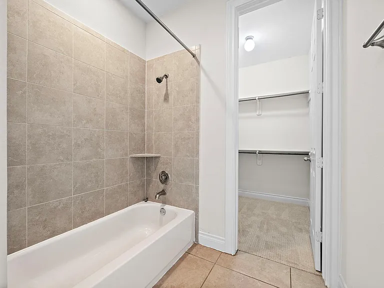 2828 Sherwin St — Photo 30