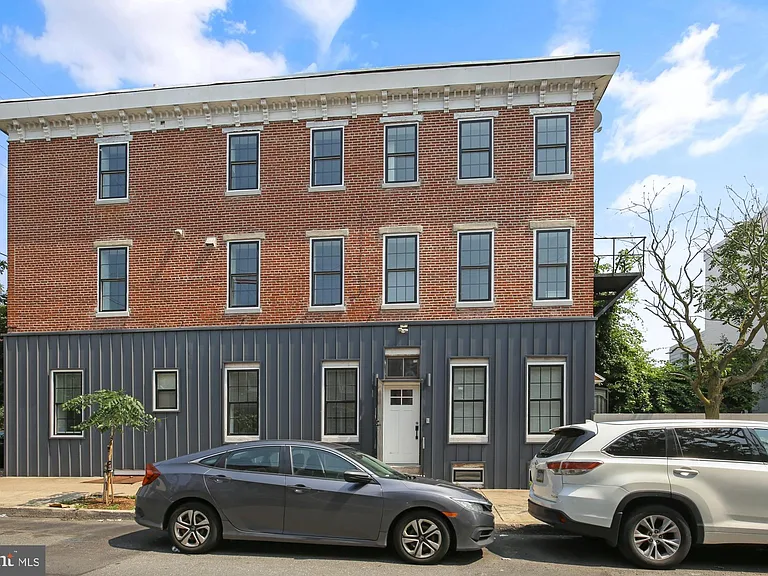 2046 E Huntingdon St #3R — Photo 11