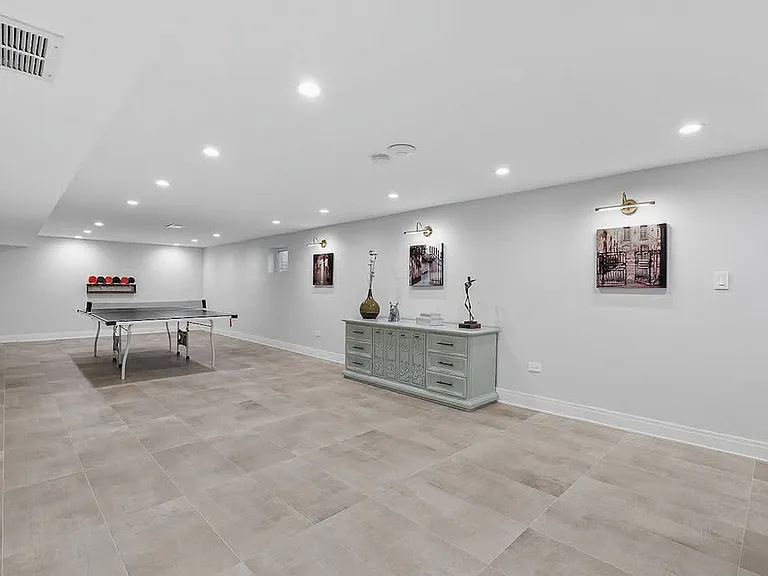 7018 Le Claire Ave #ID1496926P — Photo 64