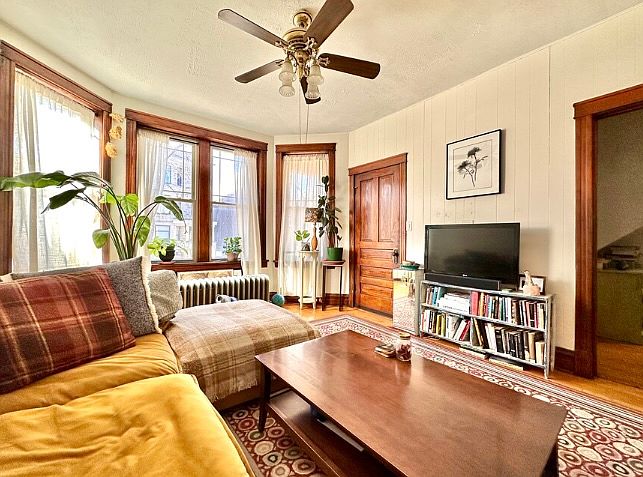 1st image of 2721 N Monticello Ave #1