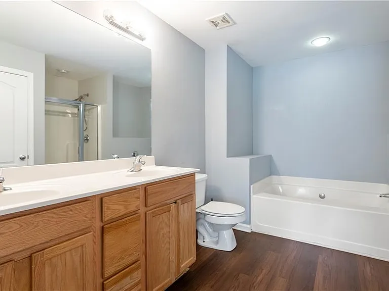 1126 Treymont Ln — Photo 24