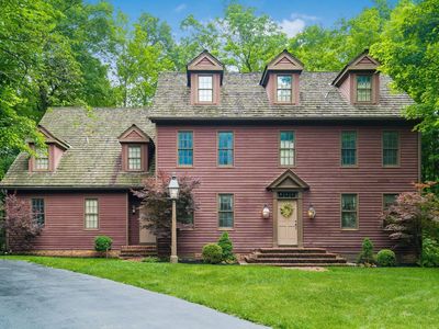 575 Woods Hollow Ln, Powell, OH, 43065