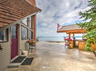 809 E Port Susan Terrace Rd, Camano Island, WA 98282