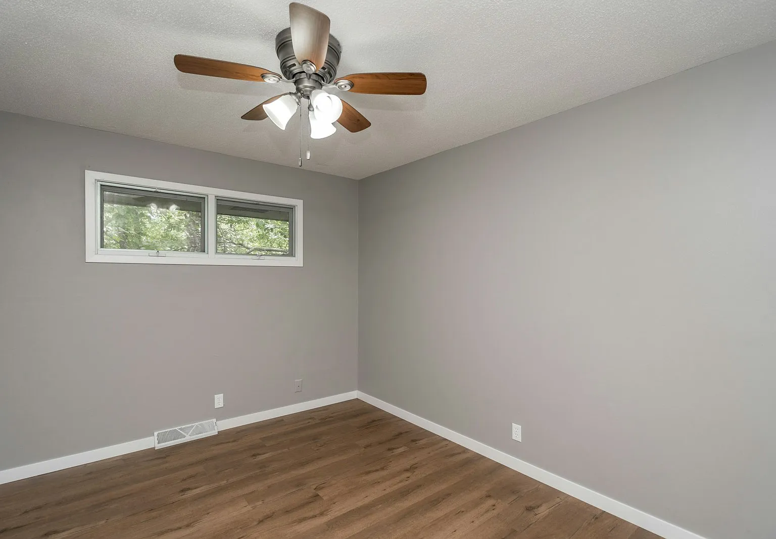 3011 67th Street, Unit 3011 — Photo 3
