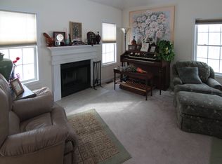 72 Betanray Ct, Leominster, MA 01453