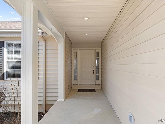 2nd image of 322 Old Meramec Station Rd