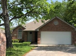 2613 Carten St, Fort Worth, TX 76112