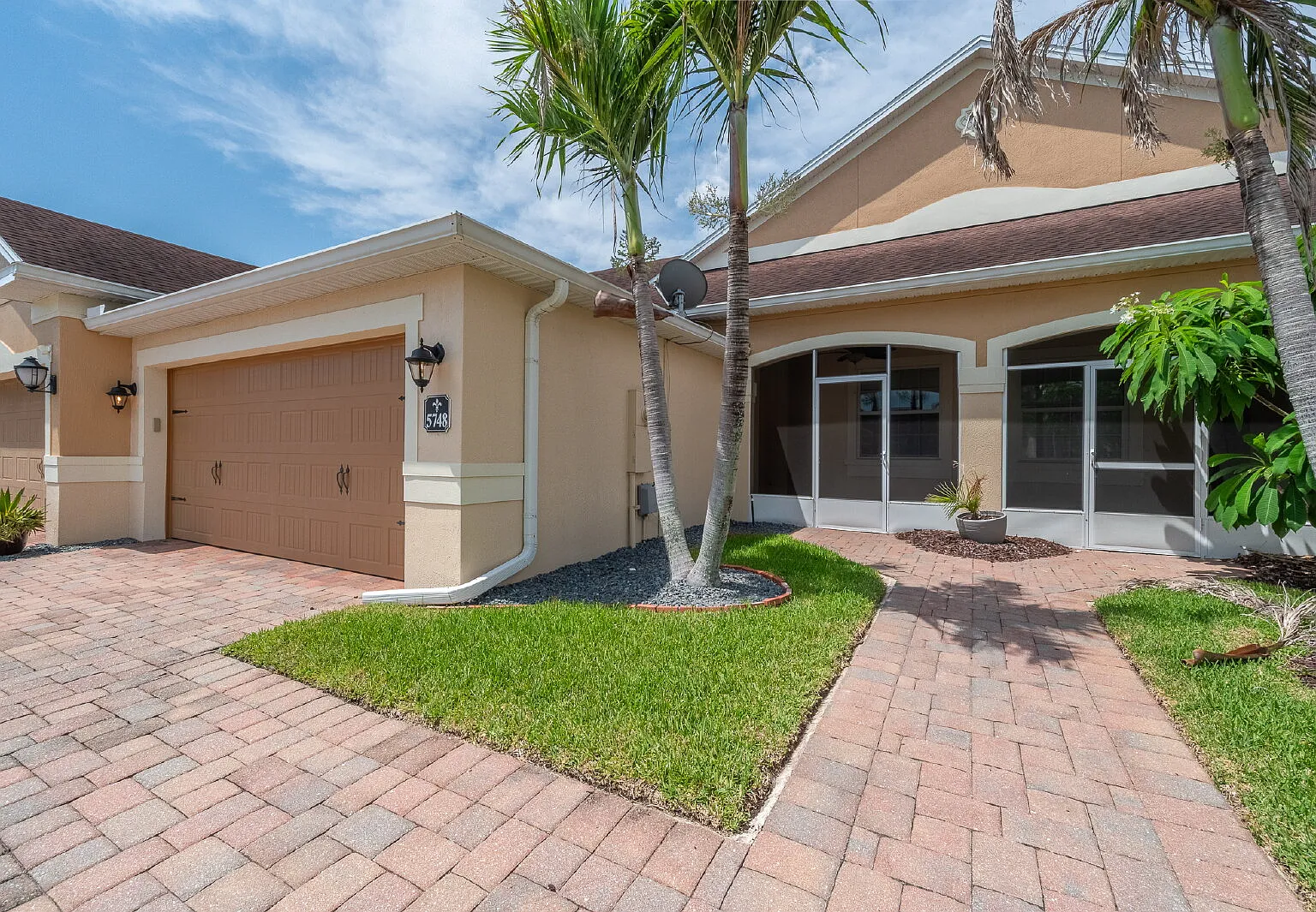 3 bed, 2.0 bath, 1502 sqft, $2,499 — Photo 4