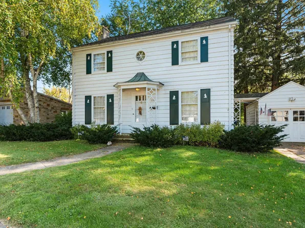 170 W Moore St, Berlin, WI 54923