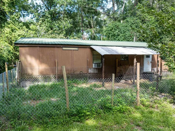1027 SW Newark Dr, Fort White, FL 32038
