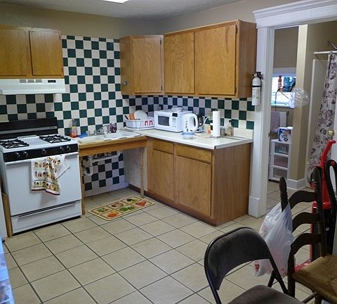 4th image of 728 S Burdick St APT 1