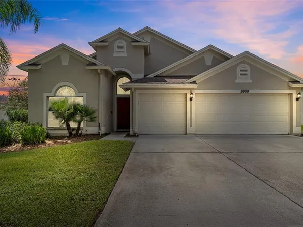 5909 Wedgefield Dr, Zephyrhills, FL 33541
