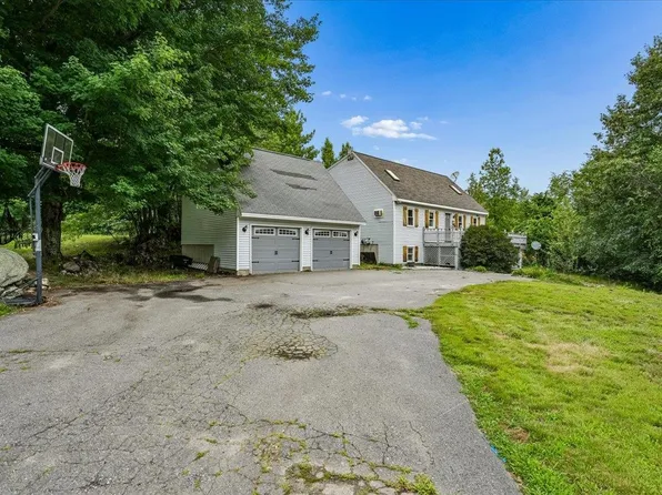 10 Armands Way, Dunbarton, NH 03046