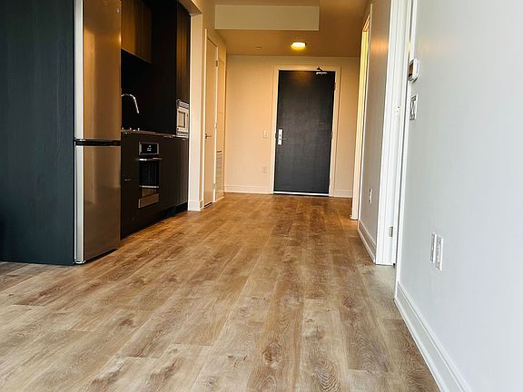2nd image of 3009 Novar Rd #508