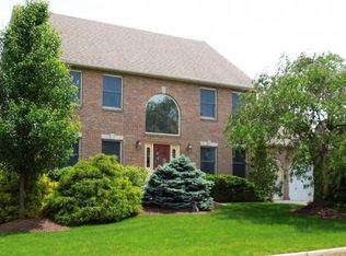 2245 Biddle Ln, Easton, PA 18040