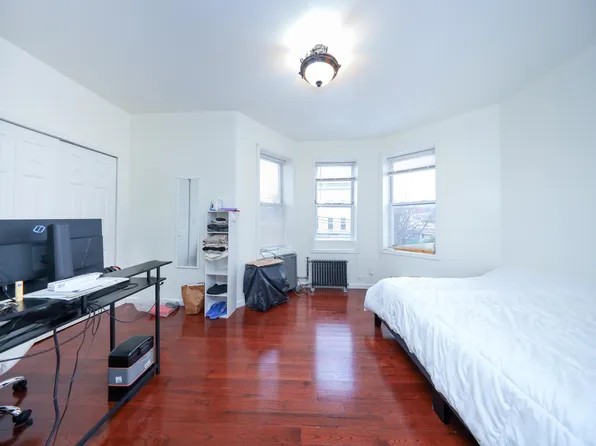 146 Cedar Avenue image 6 of 22