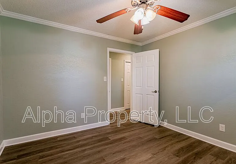 206 E Arlington Ave — Photo 14