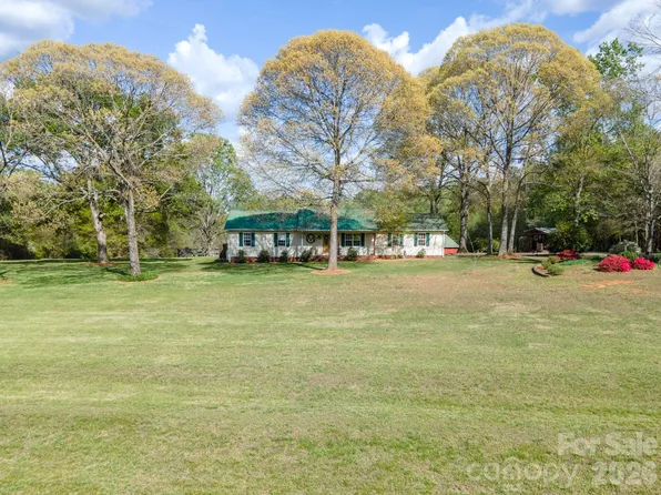 284 Blossom Hill Rd, Lincolnton, NC 28092