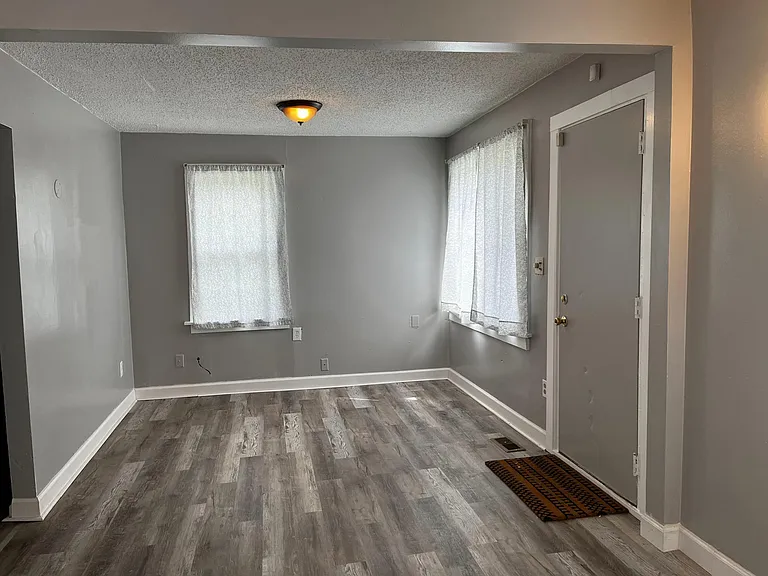 7235 Studebaker Ave — Photo 2