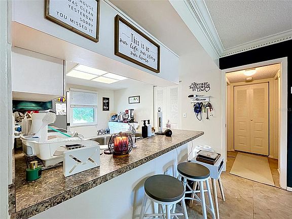 4th image of 202 Meadow Ln #50